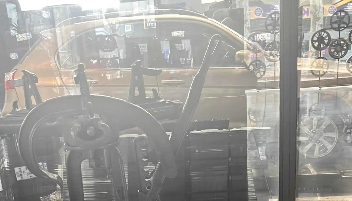 Soriano Autocentro Goodyear -  Comentarios - Montevideo
