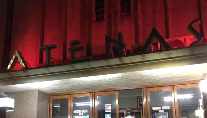 Teatro Atenas - Young