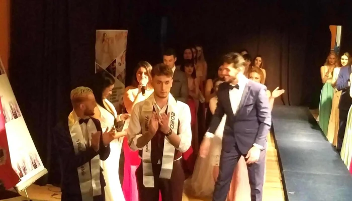 Teatro La Sala -  Comentarios - Las Piedras