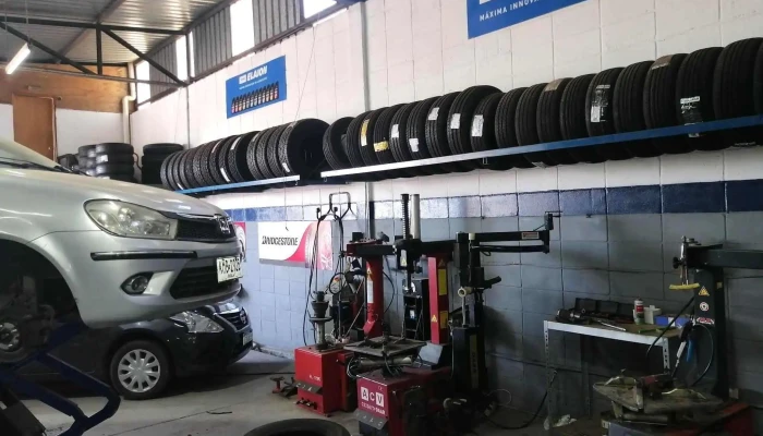 Tecnicentro Mercedes Neumaticos -  Taller De Automoviles - Mercedes