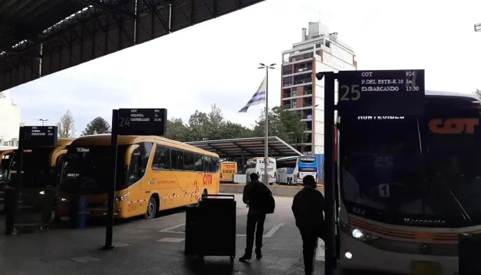 Terminal de autobuses - Montevideo