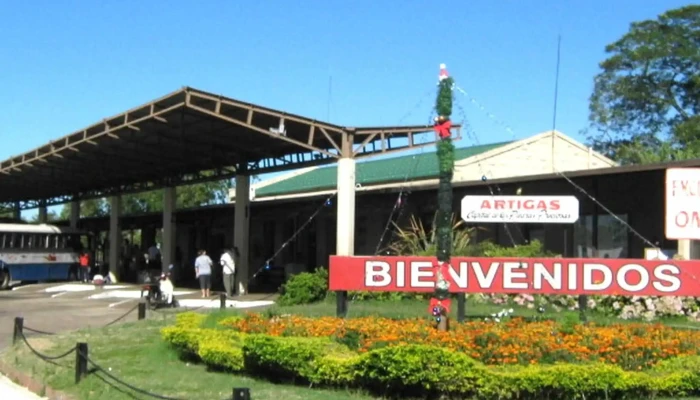 Terminal De Omnibus Artigas Artigas - Artigas