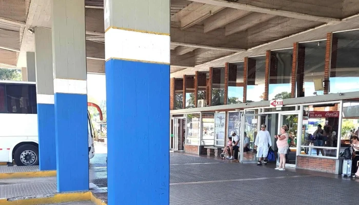 Terminal De Omnibus De Piriapolis Descuentos - Piriápolis