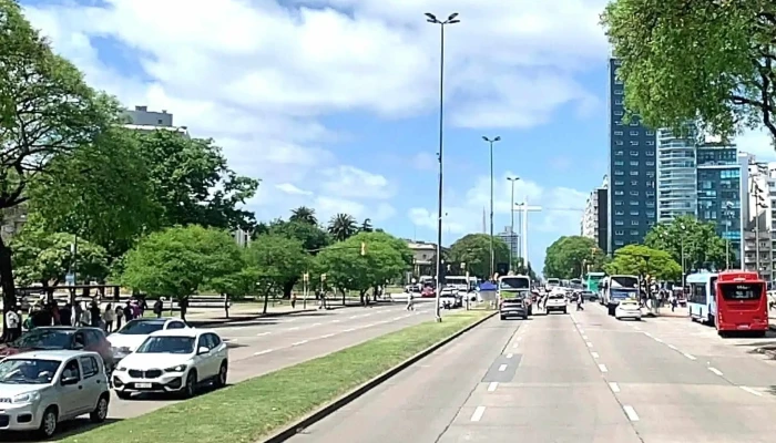 Tres Cruces Shopping -  Abierto Ahora - Montevideo