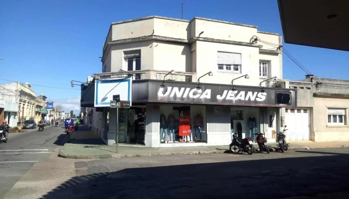 Unica Jeans Carmelo - 70100 Carmelo
