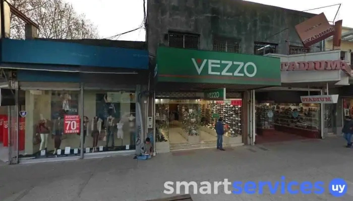 Versus Jeans - Av. Jose Gervasio Artigas