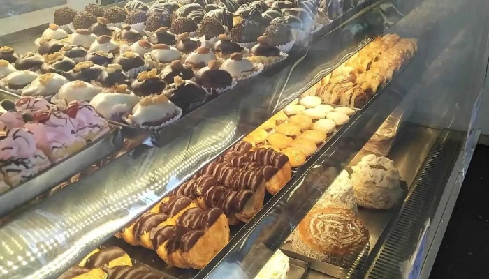 Warner • Panadería y Confitería - 15001 Ciudad De La Costa